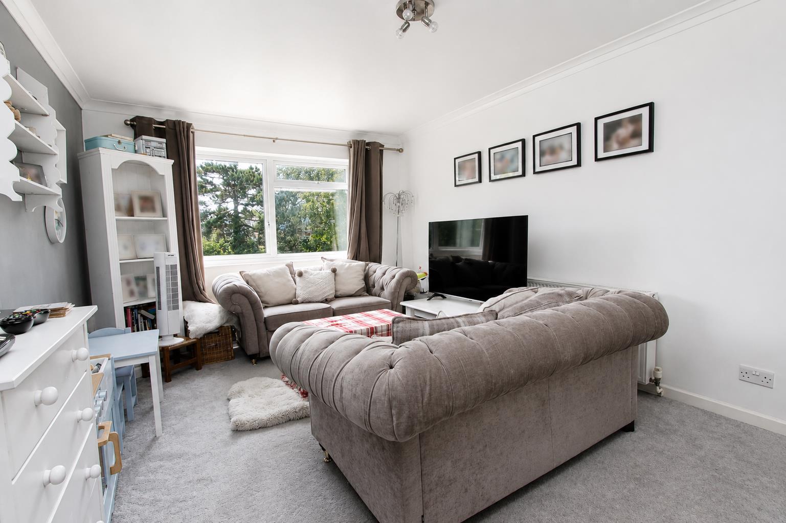 1 bed property in 10 Harcourt Avenue, Wallington